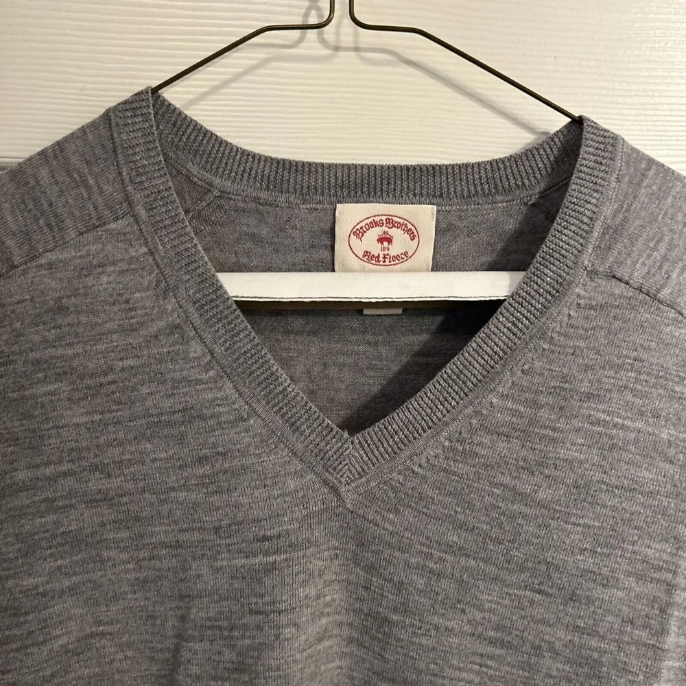 Brooks Brothers Red Fleece Sweater Mens Medium‎ Gray Merino Grunge Preppy